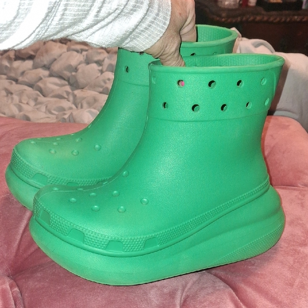 CROCS Kids Green Rain Boots - Picture 4 of 7